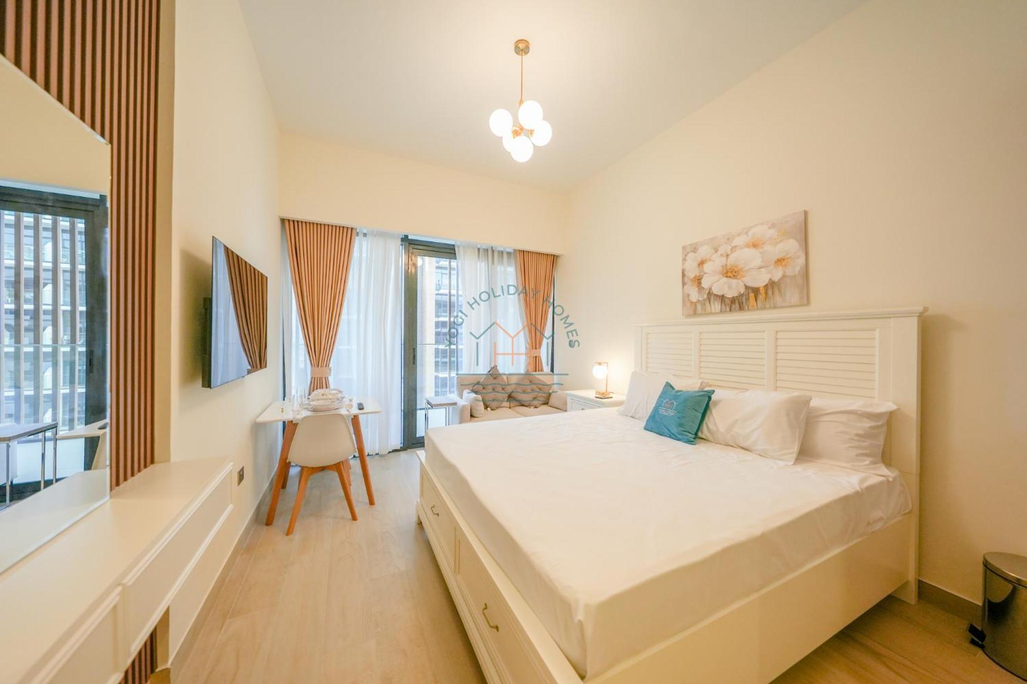 Apartment Azizi Riviera 18