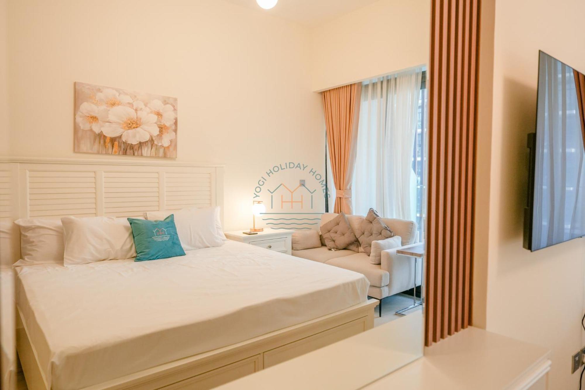 Apartment Azizi Riviera 18